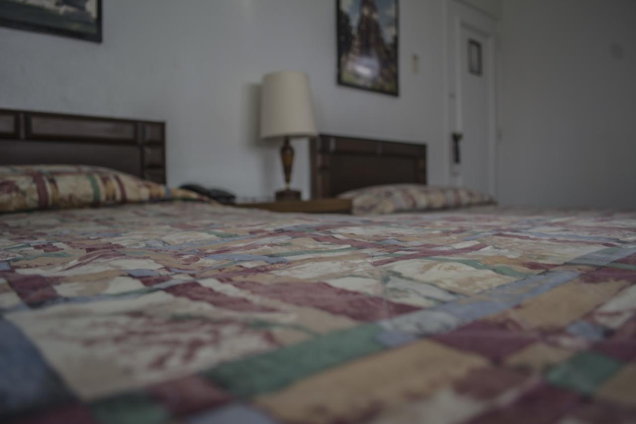 Hotel Plaza Гватемала Номер фото
