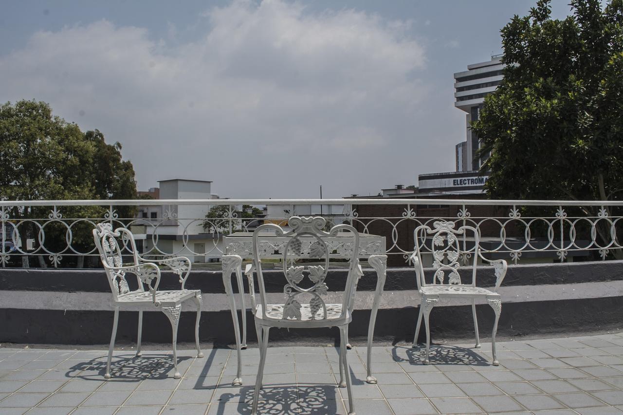 Hotel Plaza Гватемала Экстерьер фото