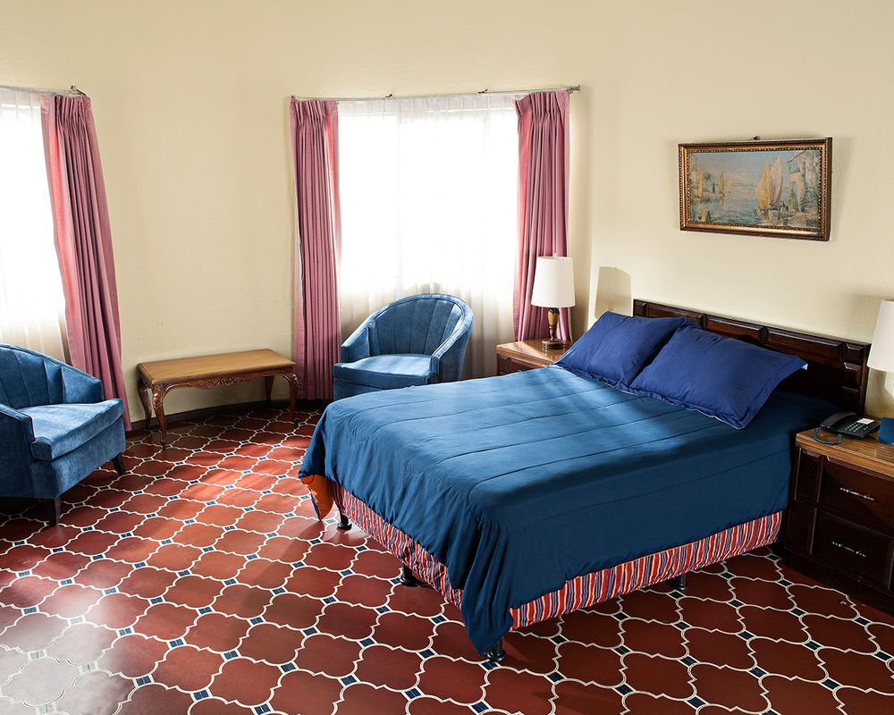 Hotel Plaza Гватемала Экстерьер фото